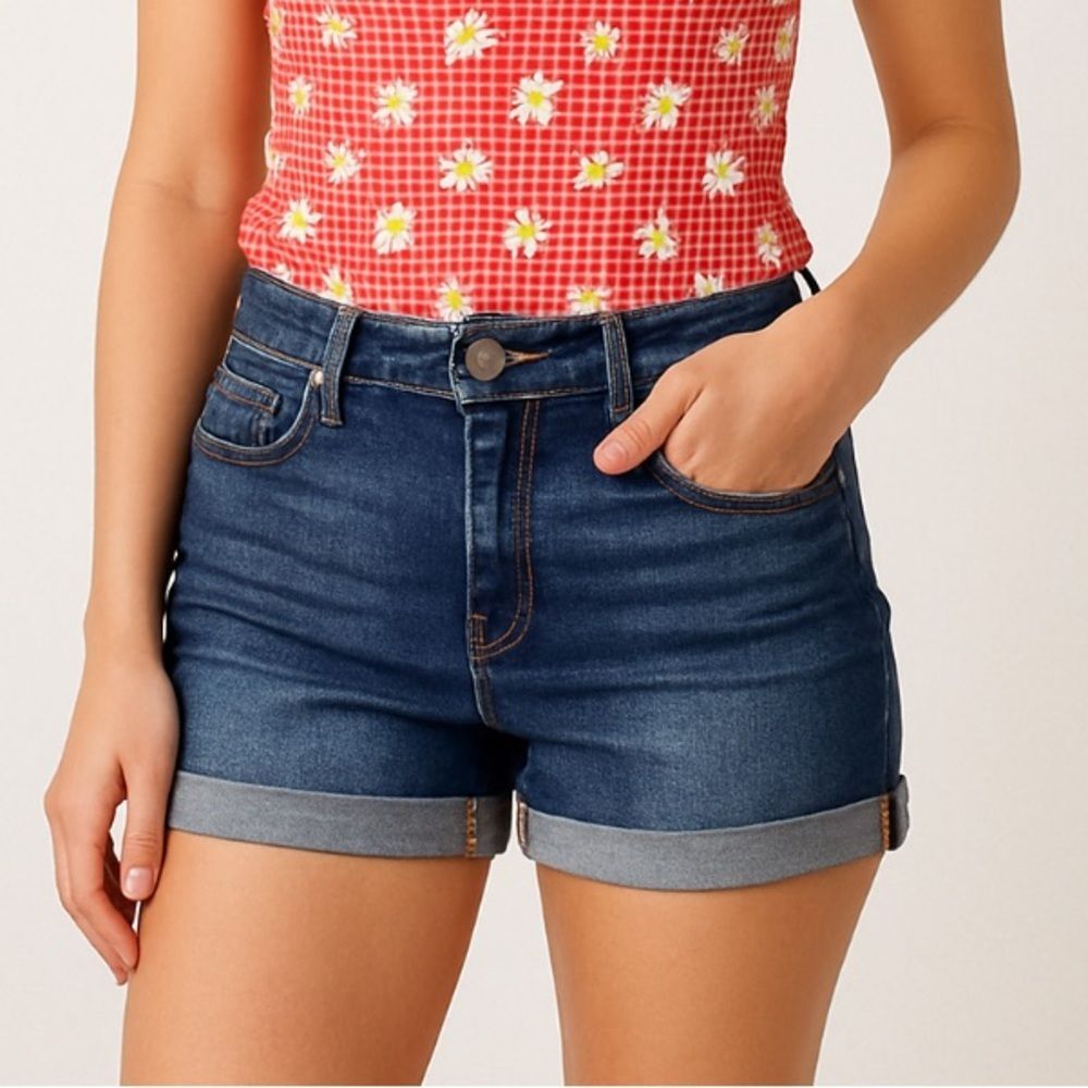 ana A New Approach Mid Rise Shortie Shorts Cuffed Women's Size 4